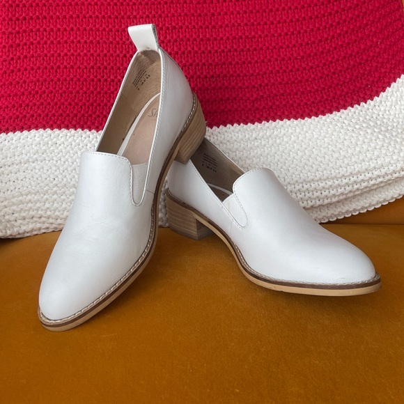 Shellys London Shoes - Shelly’s London White Leather Slip On Shoes - Size 8